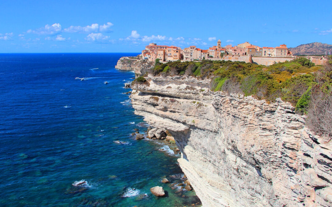 Visiter Bonifacio : 1 destination de rêve en Corse du sud