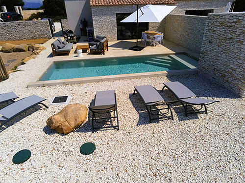 Réserver une villa avec piscine chauffée à Bonifacio en Corse du sud.